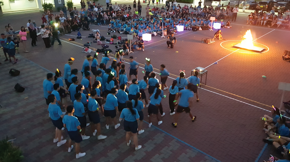 Students perfoming in WAOC Campfire